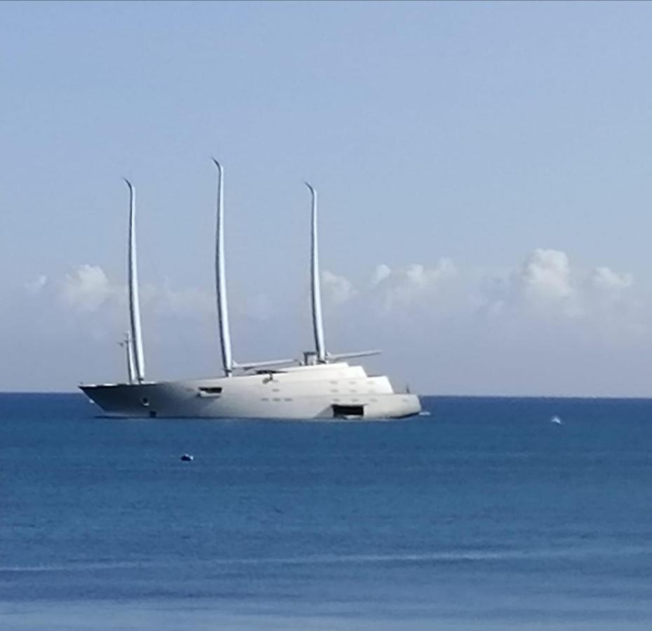 Attico Suite Spiaggia Bari Exteriör bild