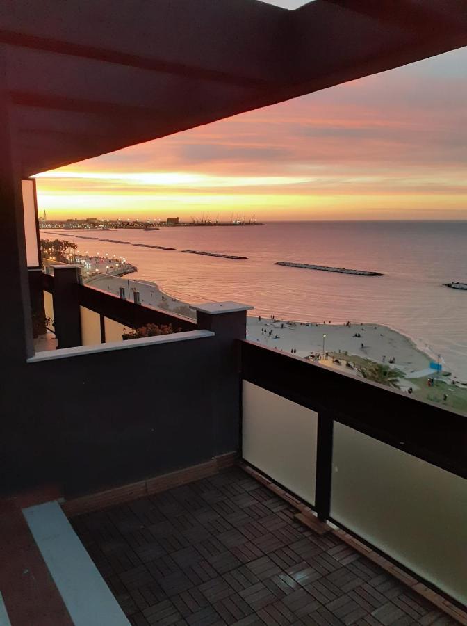 Attico Suite Spiaggia Bari Exteriör bild