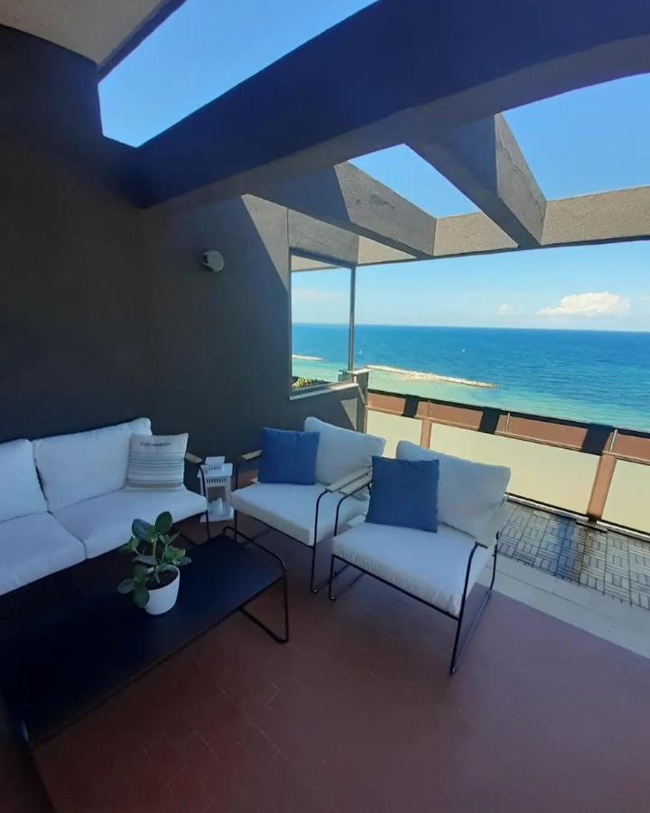 Attico Suite Spiaggia Bari Exteriör bild
